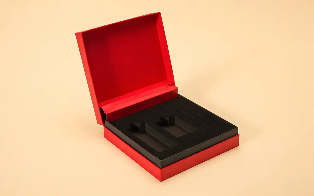 Valentine’s Edition Gift Box for a Well-Known Lighter Brand