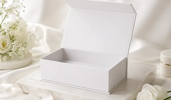 White magnetic gift box