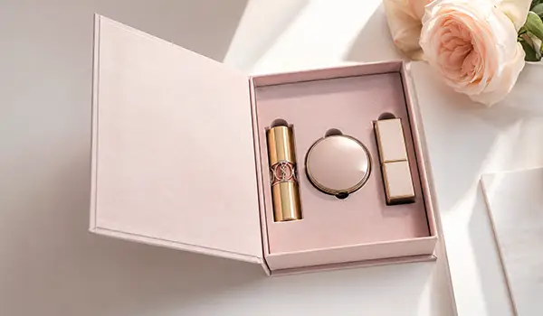 book-style rigid box for cosmetic
